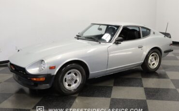 Datsun-Z-Series-Coupe-1973-Gray-Black-93244-5