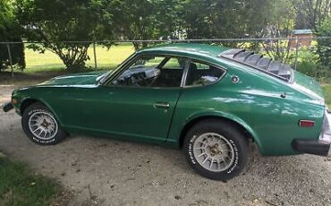 Datsun-Z-Series-Coupe-1975-Green-Black-41964-3