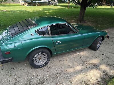 Datsun-Z-Series-Coupe-1975-Green-Black-41964-6