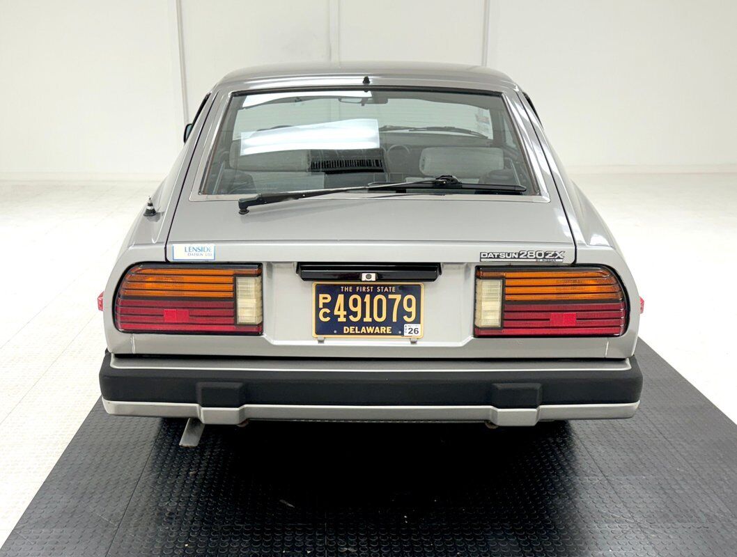 Datsun-Z-Series-Coupe-1983-3