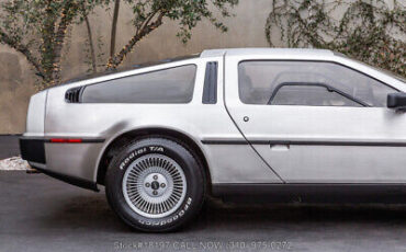 DeLorean-DMC-12-1981-11