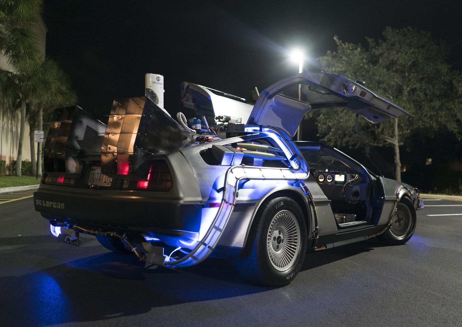 DeLorean-DMC-12-Coupe-1981-23