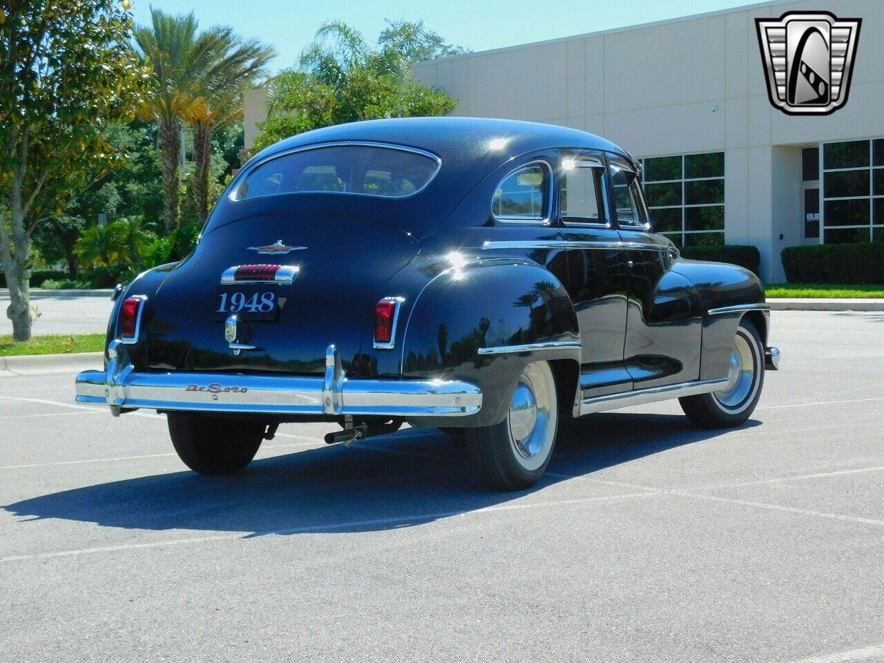 DeSoto-Deluxe-1948-Black-Blue-54156-6