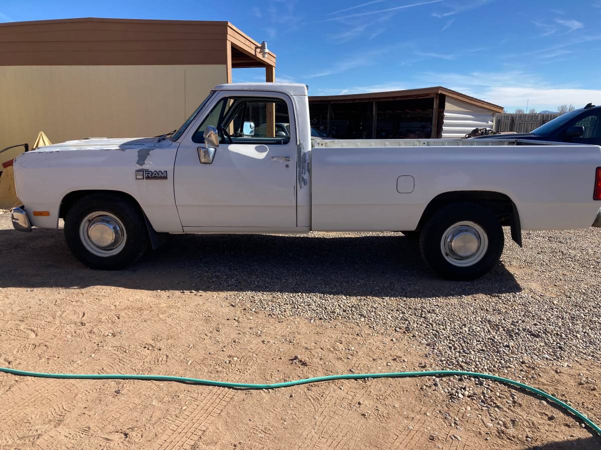 Dodge-2500-diesel-1991-white-43452-2