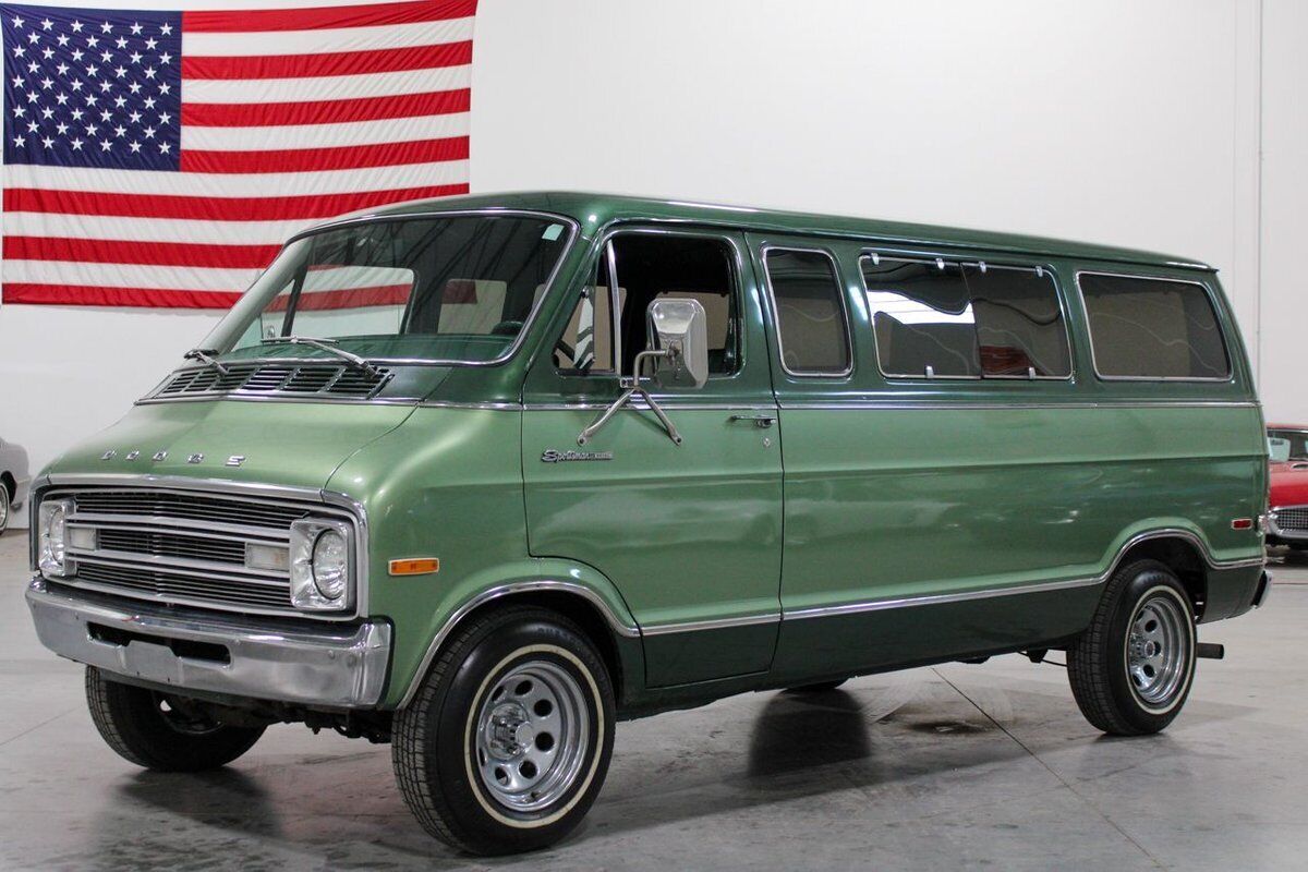 Dodge B 200  Van Van 1977 à vendre