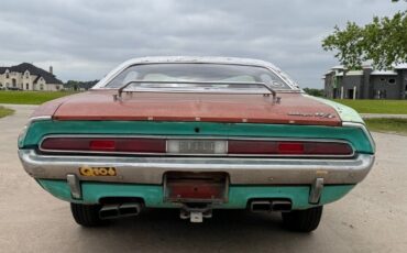 Dodge-Challenger-1970-26