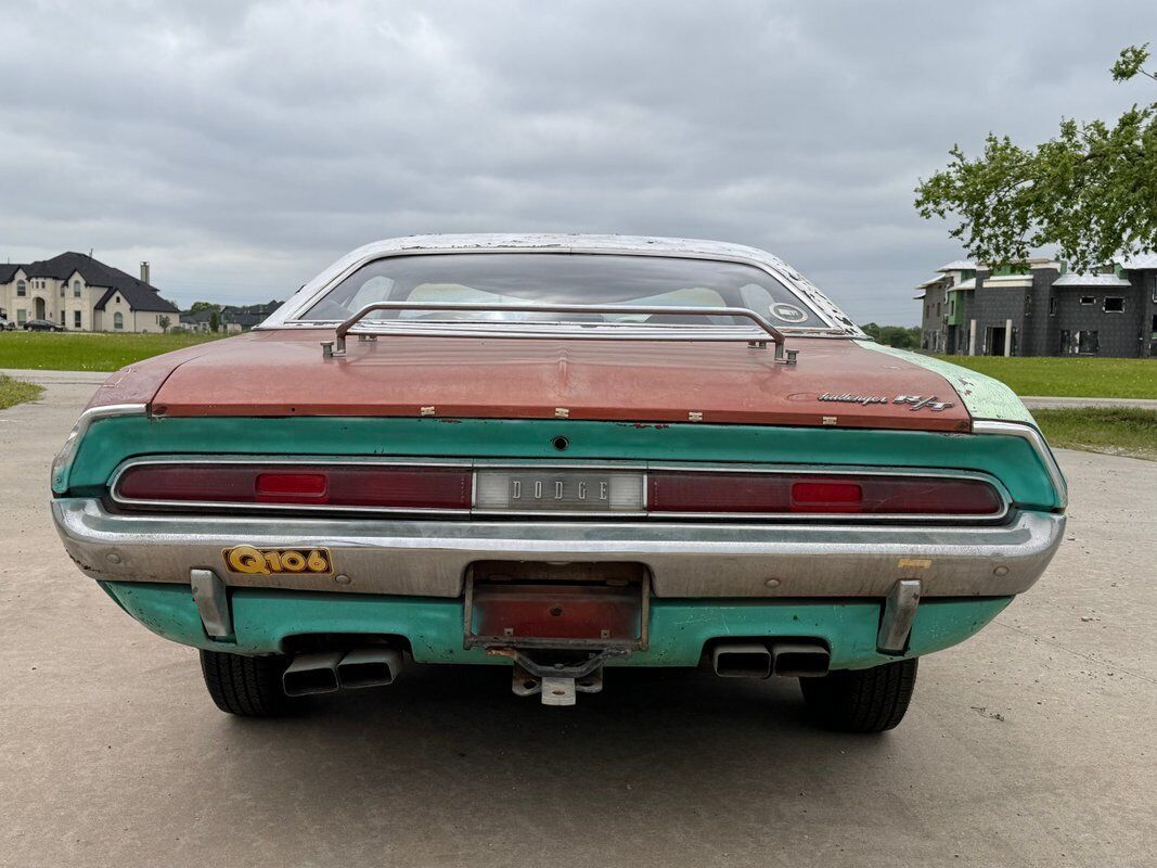 Dodge-Challenger-1970-26