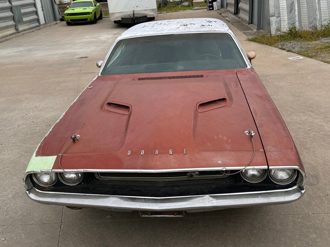 Dodge-Challenger-1970-27