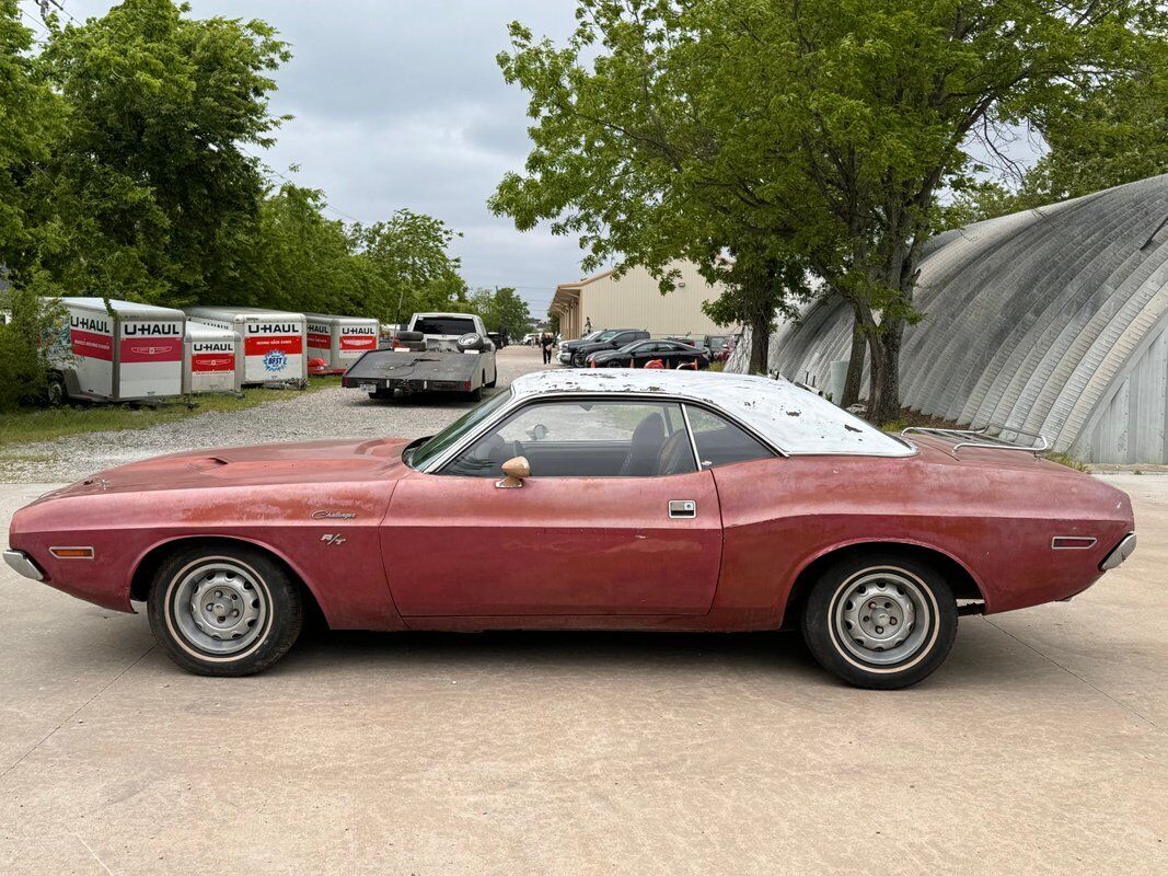 Dodge-Challenger-1970-4