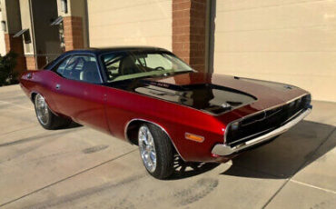 Dodge-Challenger-1970-4