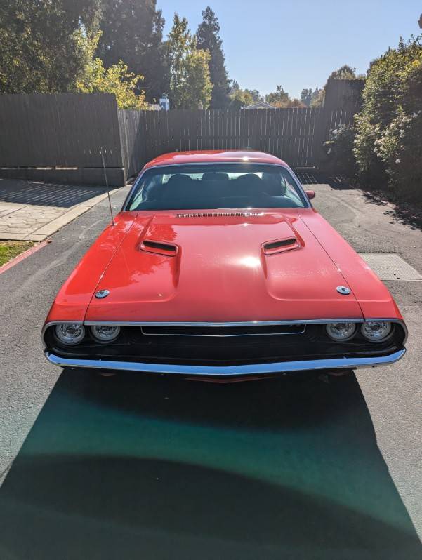 Dodge-Challenger-1970-red-45406-3