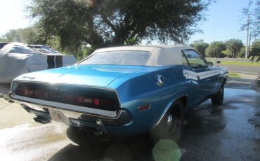 Dodge-Challenger-1971-2