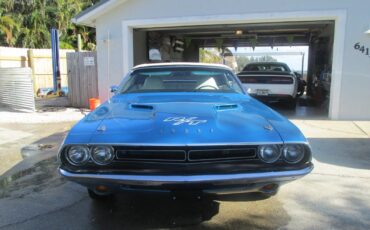 Dodge-Challenger-1971-5