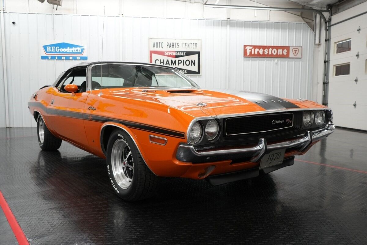 Dodge-Challenger-Convertible-Cabriolet-1970-Orange-Black-0-23