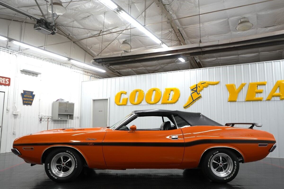 Dodge-Challenger-Convertible-Cabriolet-1970-Orange-Black-0-5