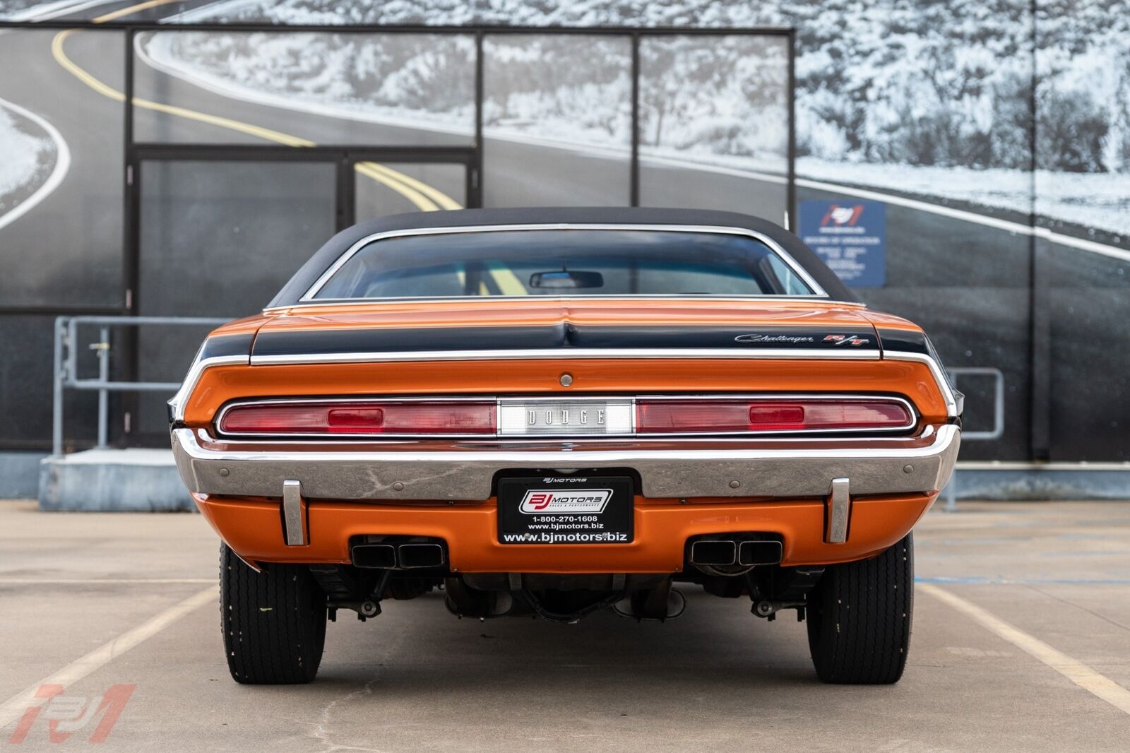 Dodge-Challenger-Coupe-1970-Go-Mango-Black-79534-3