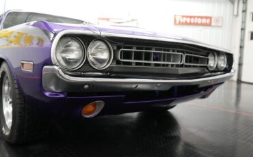 Dodge-Challenger-Coupe-1971-Purple-Black-15451-24