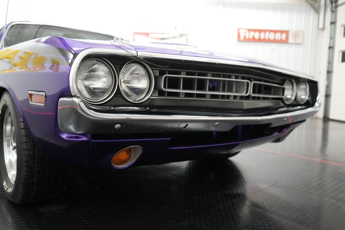 Dodge-Challenger-Coupe-1971-Purple-Black-15451-24