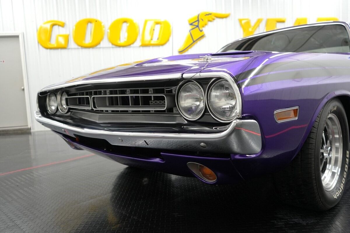 Dodge-Challenger-Coupe-1971-Purple-Black-15451-30