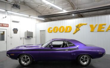 Dodge-Challenger-Coupe-1971-Purple-Black-15451-4