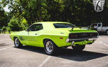 Dodge-Challenger-Coupe-1972-Green-Black-63447-4