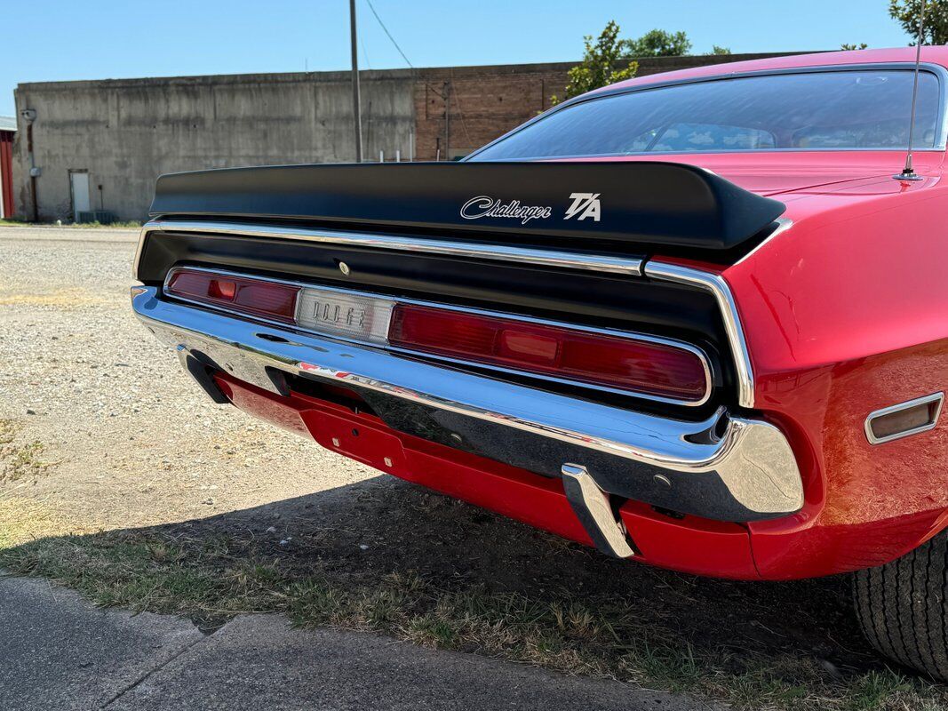 Dodge-Challenger-TA-1970-5