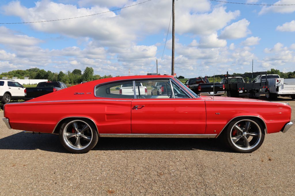 Dodge-Charger-1967-4