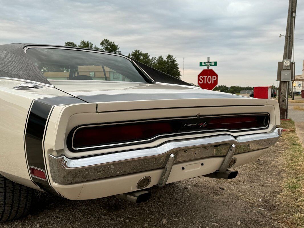 Dodge-Charger-1970-28