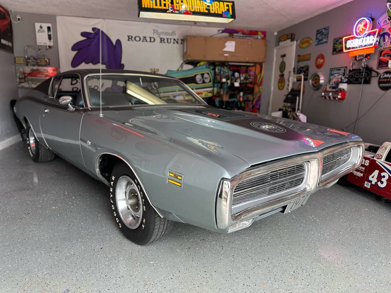 Dodge-Charger-Coupe-1971-Gray-Gray-130709-8