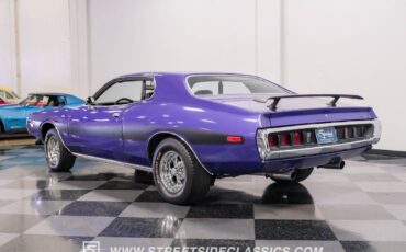 Dodge-Charger-Coupe-1974-Purple-Black-144944-7