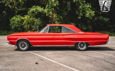 Dodge-Coronet-1967-Red-Black-84793-3