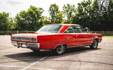 Dodge-Coronet-1967-Red-Black-84793-6