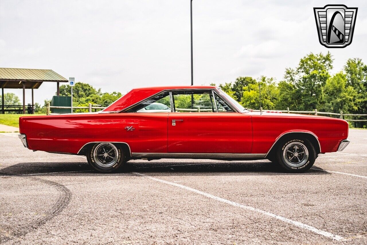 Dodge-Coronet-1967-Red-Black-84793-7