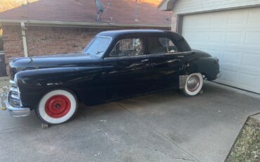 Dodge-Coronet-Berline-1949-Black-Brown-1476403-1