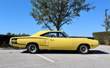 Dodge-Coronet-Limousine-1970-Yellow-Black-112133-1