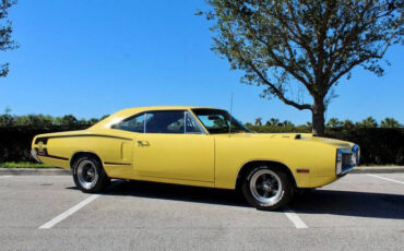 Dodge-Coronet-Limousine-1970-Yellow-Black-112133-3