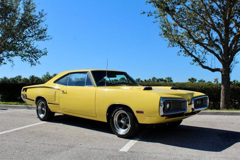 Dodge-Coronet-Limousine-1970-Yellow-Black-112133-4