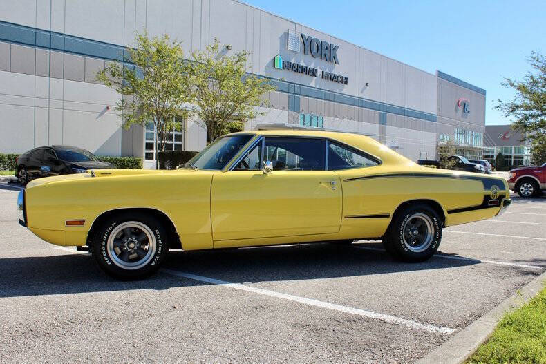 Dodge-Coronet-Limousine-1970-Yellow-Black-112133-9