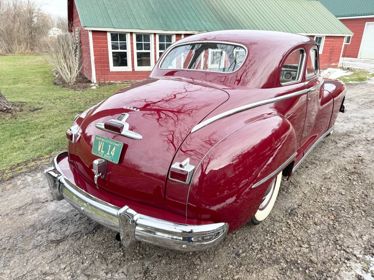 Dodge-Custom-1947-11