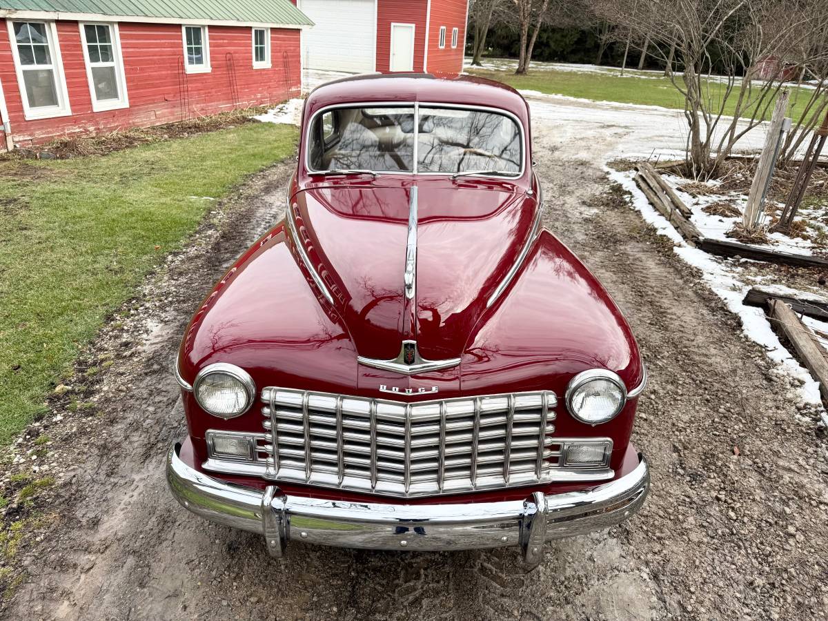 Dodge-Custom-1947-2