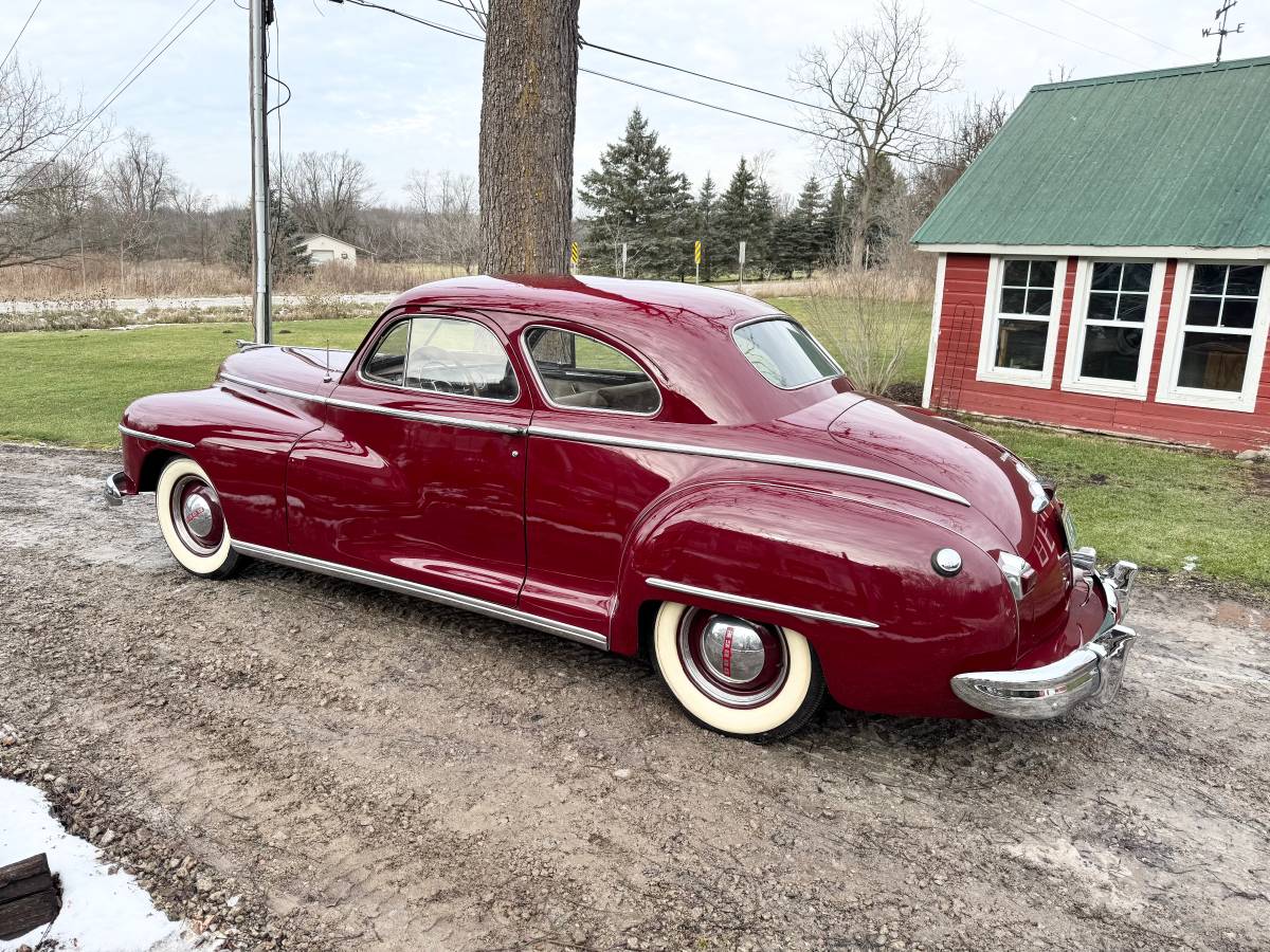 Dodge-Custom-1947-4