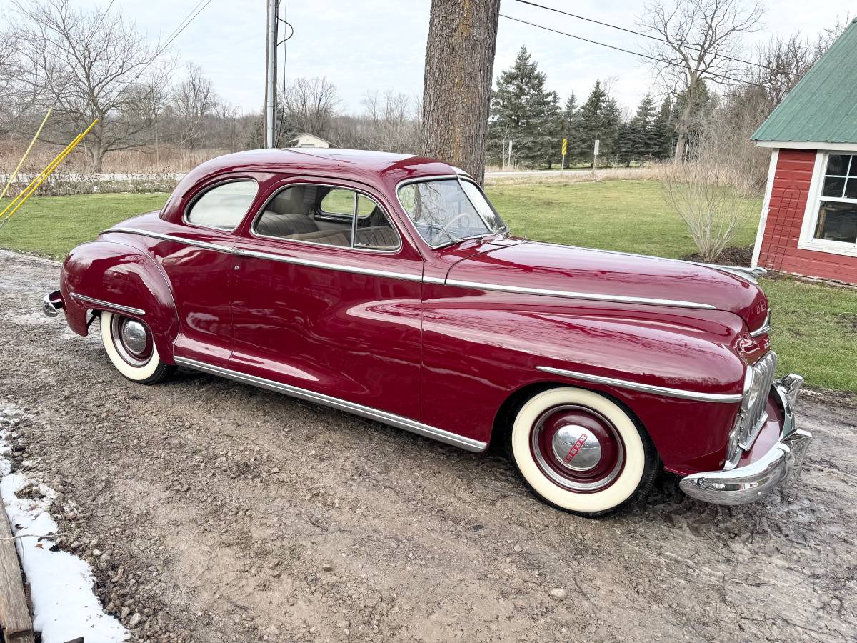 Dodge-Custom-1947-9