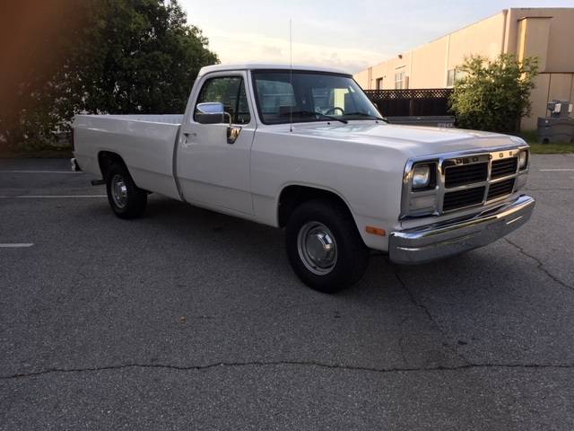 Dodge-D-series-1992-white-61808-4