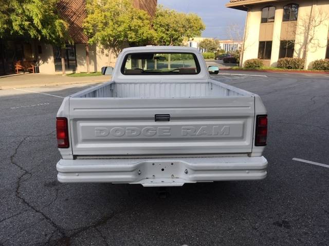 Dodge-D-series-1992-white-61808-7