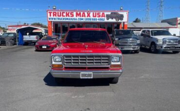 Dodge-D-series-conventional-cab-d150-1982-red-141850-1