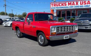 Dodge-D-series-conventional-cab-d150-1982-red-141850-2