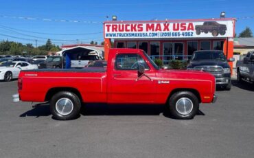 Dodge-D-series-conventional-cab-d150-1982-red-141850-3