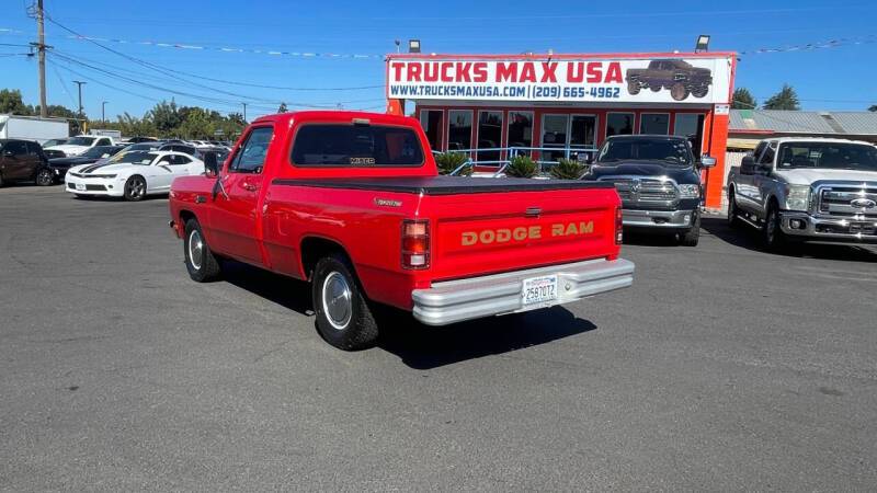 Dodge-D-series-conventional-cab-d150-1982-red-141850-6