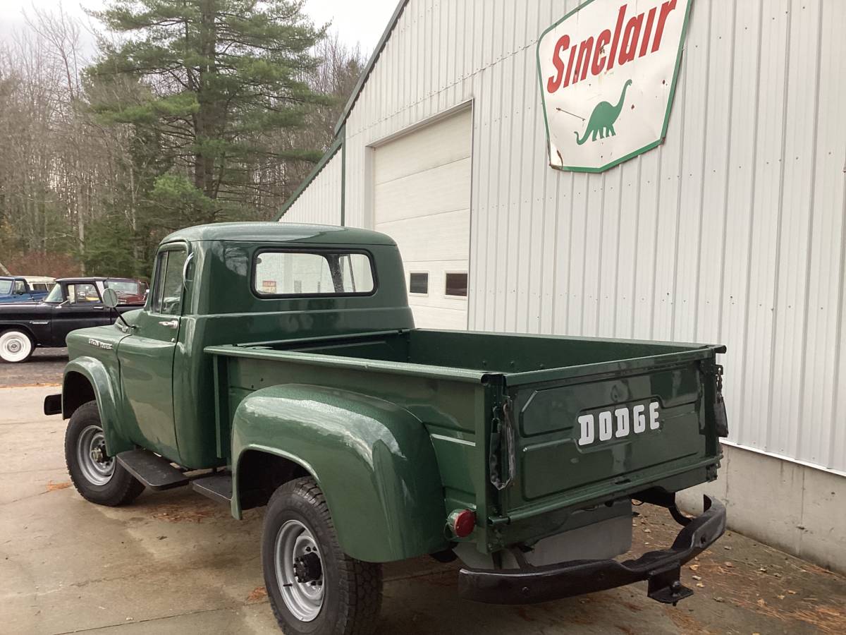 Dodge-D100-power-wagon-1959-green-74030-9