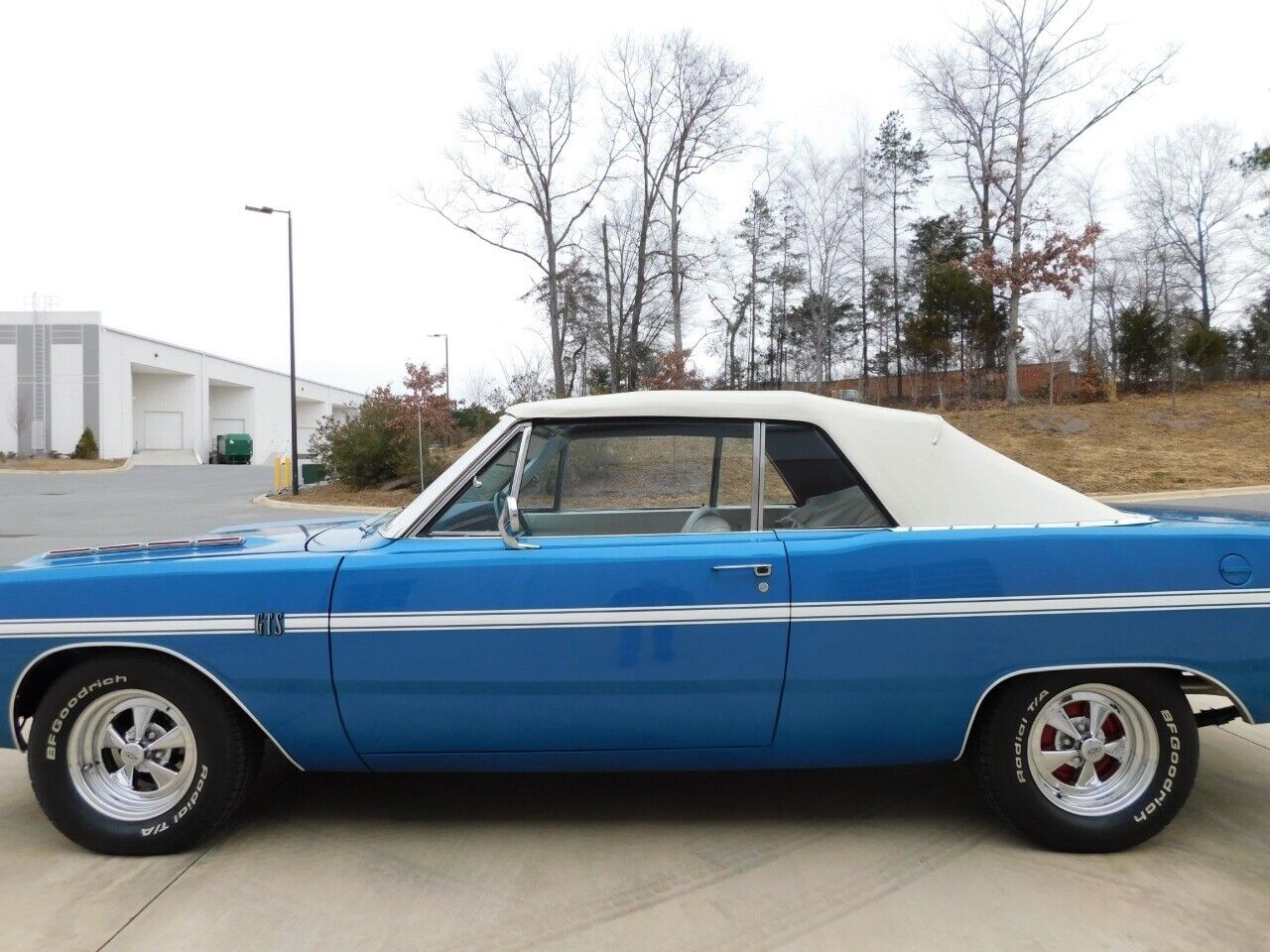 Dodge-Dart-Cabriolet-1968-Blue-White-60310-6